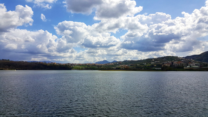 Visitare Tirana con i bambini, lago artificiale