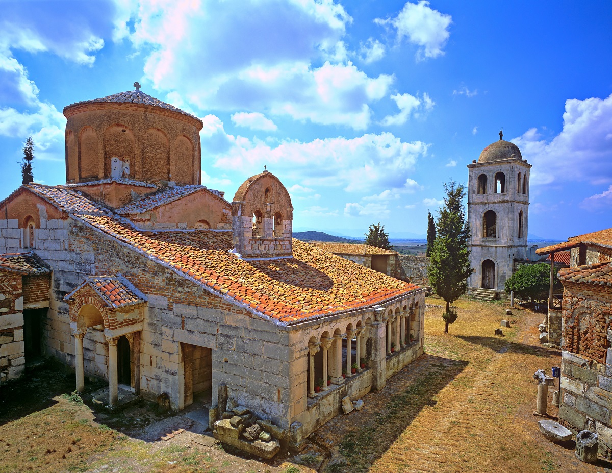 Il monastero di Santa Maria situato ad Ardenica in Albania
