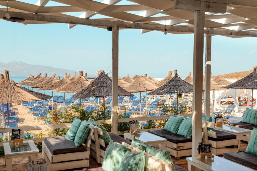 Hotel Epirus di Saranda beach bar